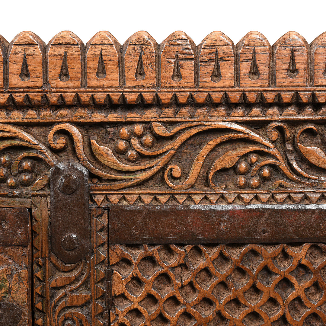 Carving Detail From Chip Carved Manjus Chest from Rajasthan - 19thC | Indigo Antiques