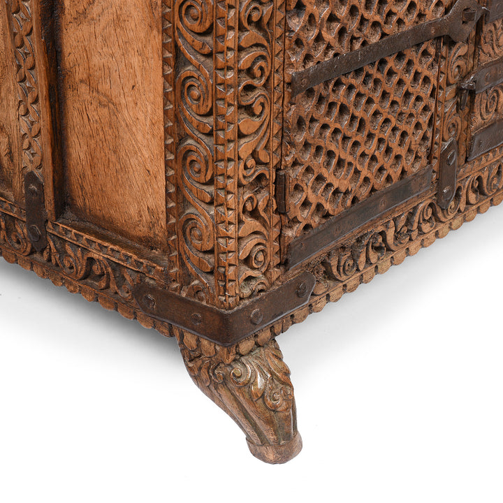 Leg Detail From Chip Carved Manjus Chest from Rajasthan - 19thC | Indigo Antiques