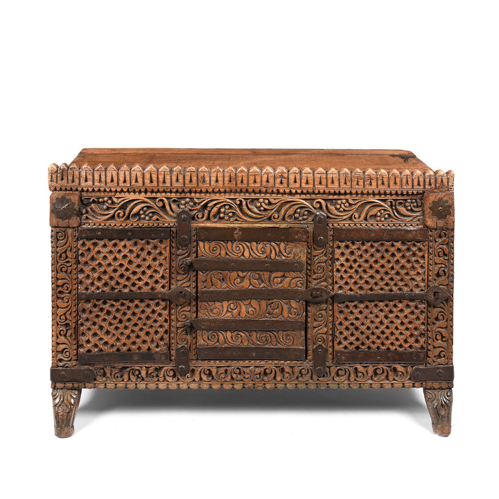 Chip Carved Manjus Chest from Rajasthan - 19thC | Indigo Antiques