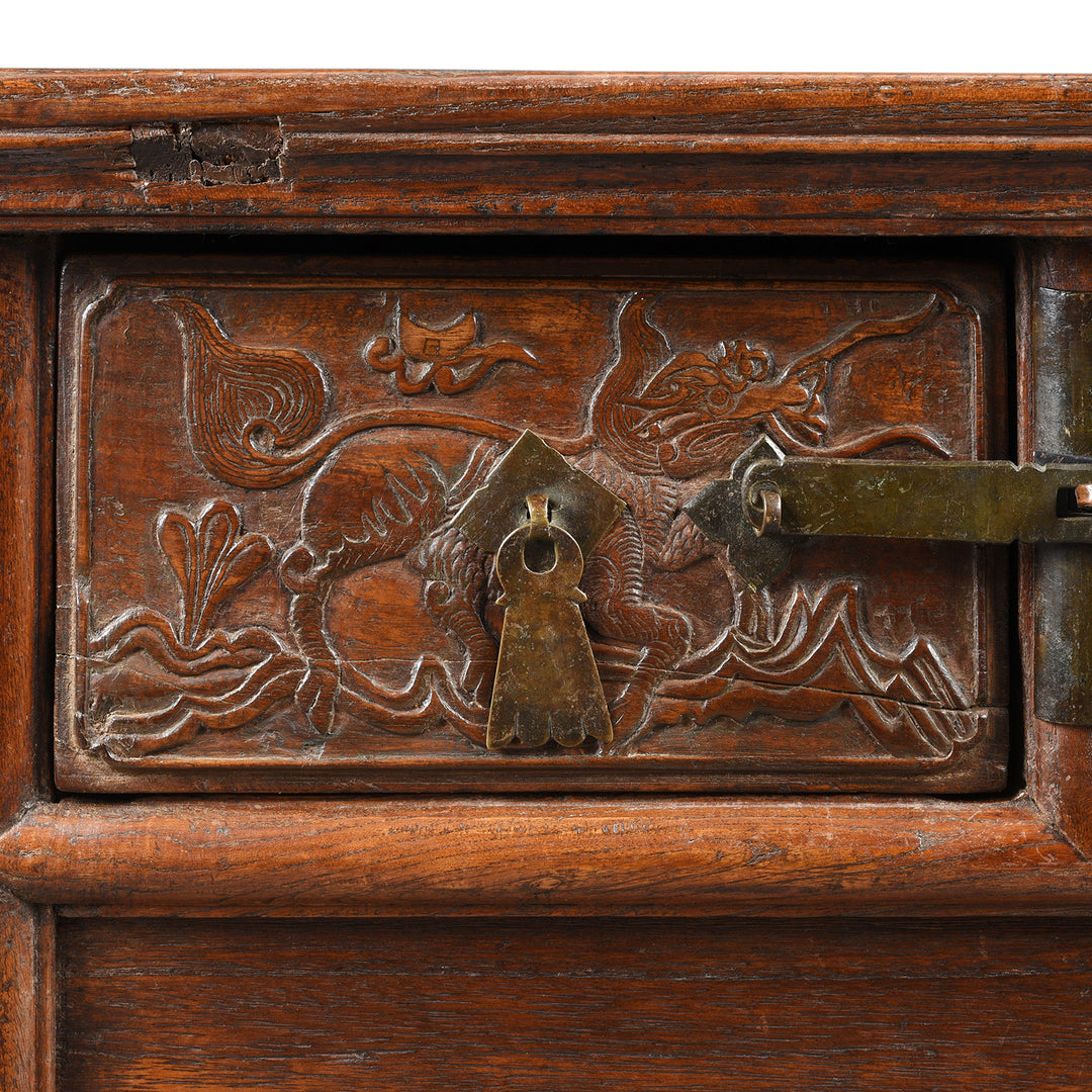 Carving Detail From Antique Carved Elm & Pawlownia Wine Table From Shanxi - Late 19th Century