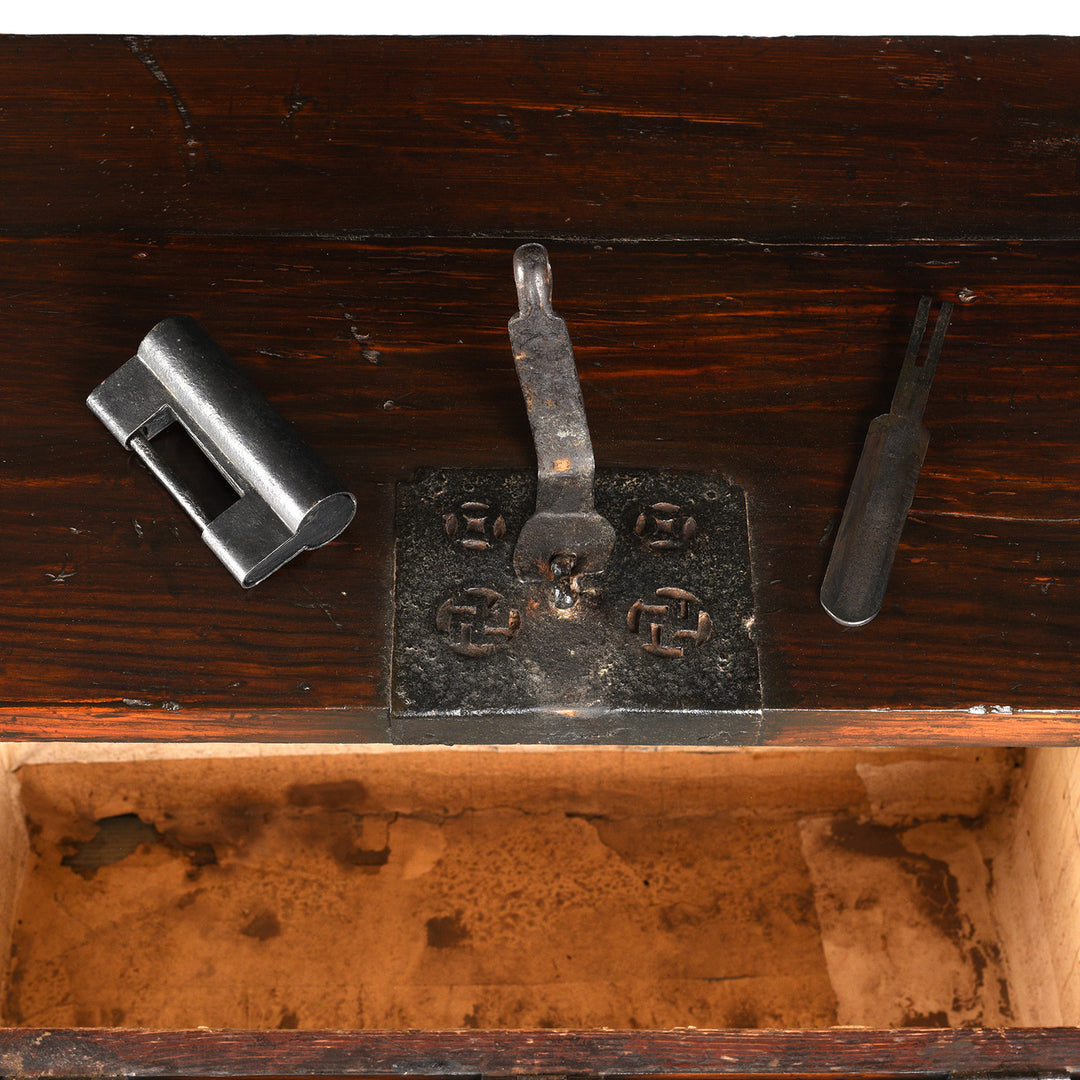 Lock Detail From Antique Korean Pine & Iron Bandaji From Yangsan - 19th Century