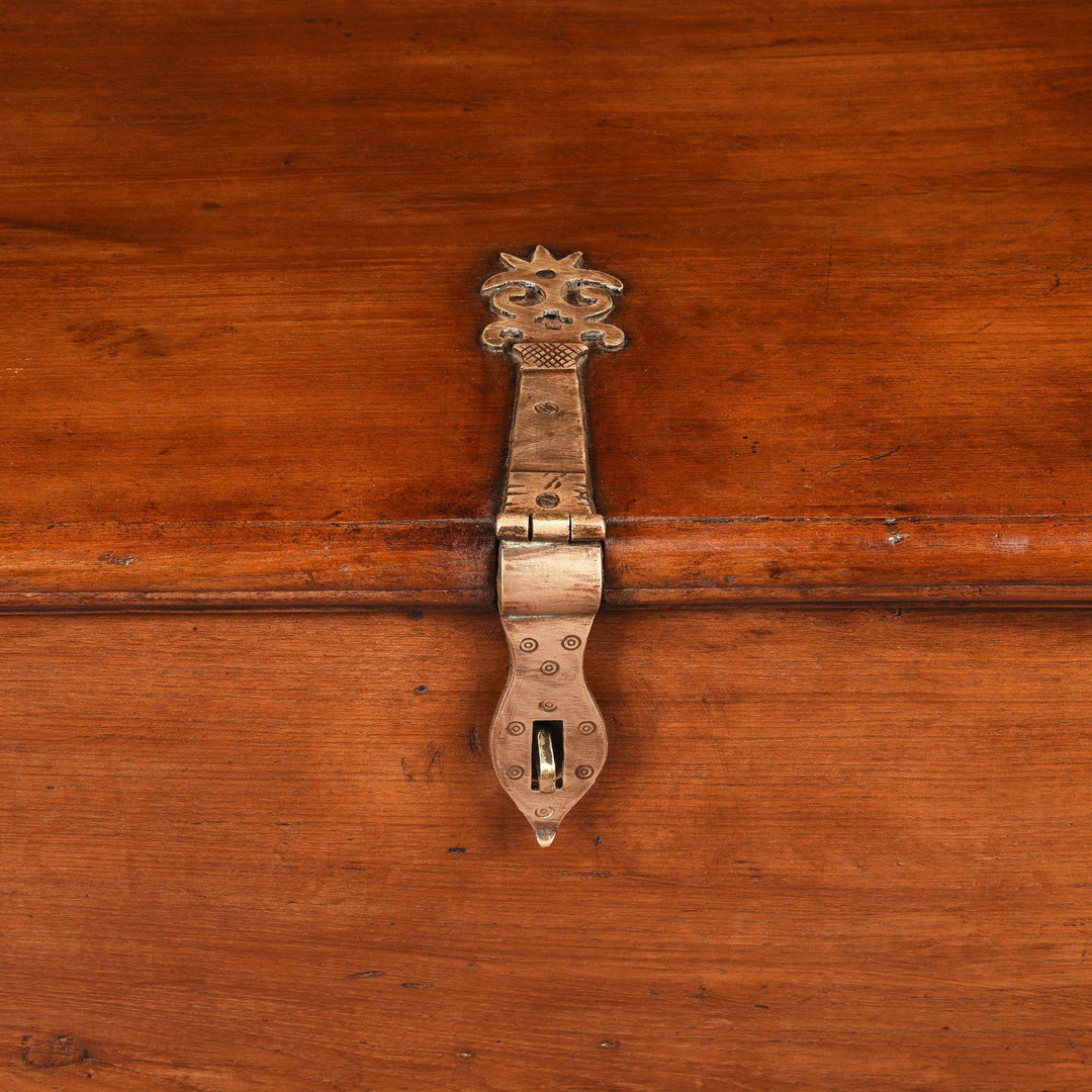Latch Detail Of Brass Bound Teak Indian Military Chest, Rajasthan -19Thc| Indigo Antiques