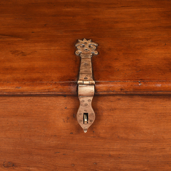 Latch Detail Of Brass Bound Teak Indian Military Chest, Rajasthan -19Thc| Indigo Antiques