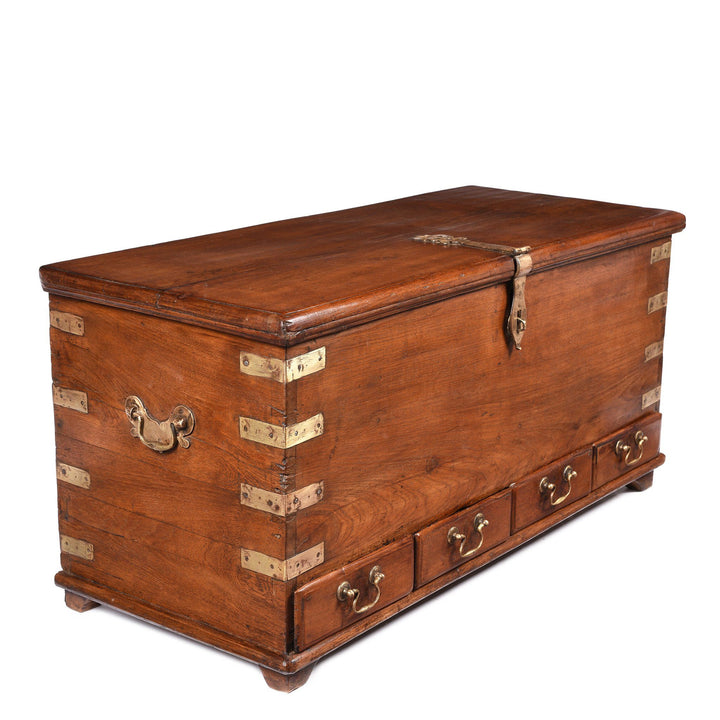 Side View Of Brass Bound Teak Indian Military Chest, Rajasthan -19Thc| Indigo Antiques