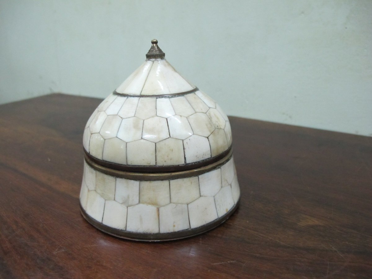 Handmade Bone Inlay & Brass Domed Mughal Style Box - Indigo Antiques