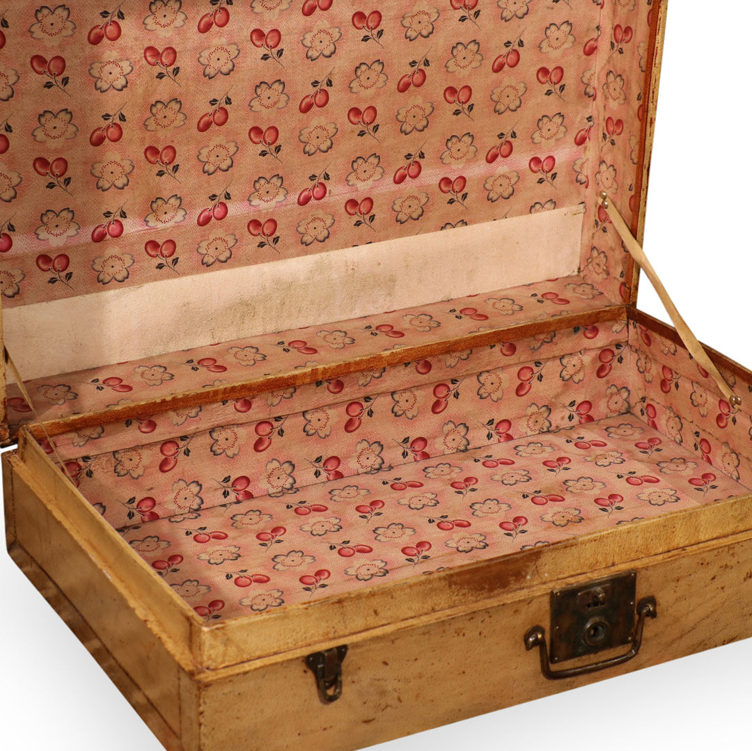 Pale Leather Trunk from Shanghai - Circa 1920 - 70 x 46.5 x 21  (wxdxh) - M284