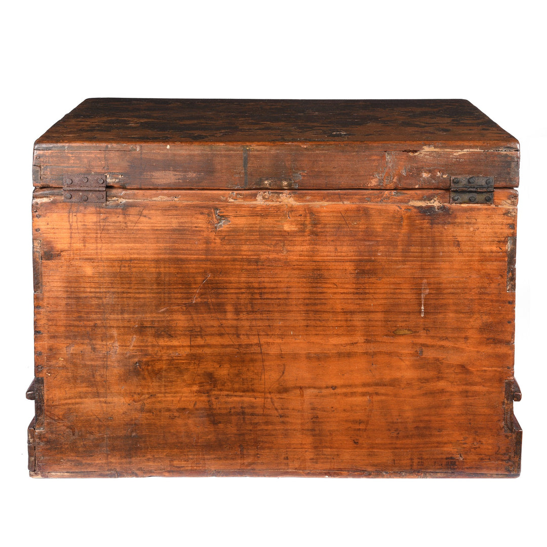Reverse detail of a Red Lacquer Chinese Chest From Gansu - 19thC | Indigo Antiques