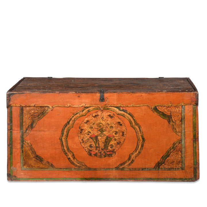 Lhoka Trunk From Southern Tibet - 18th Century