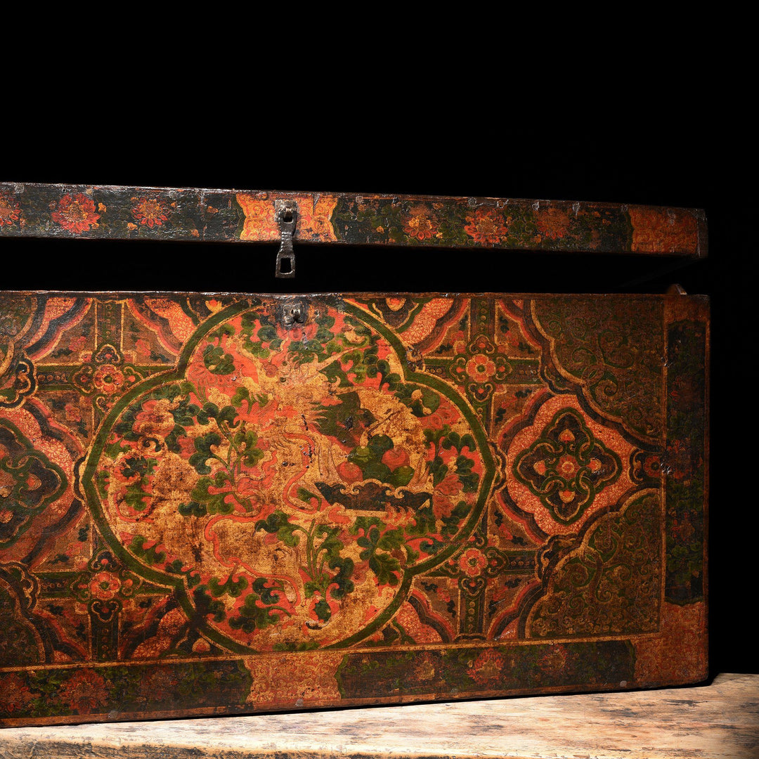 Tibetan Trunk with Original Painting - 18thC