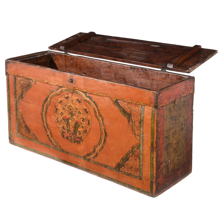 Lhoka Trunk From Southern Tibet - 18th Century