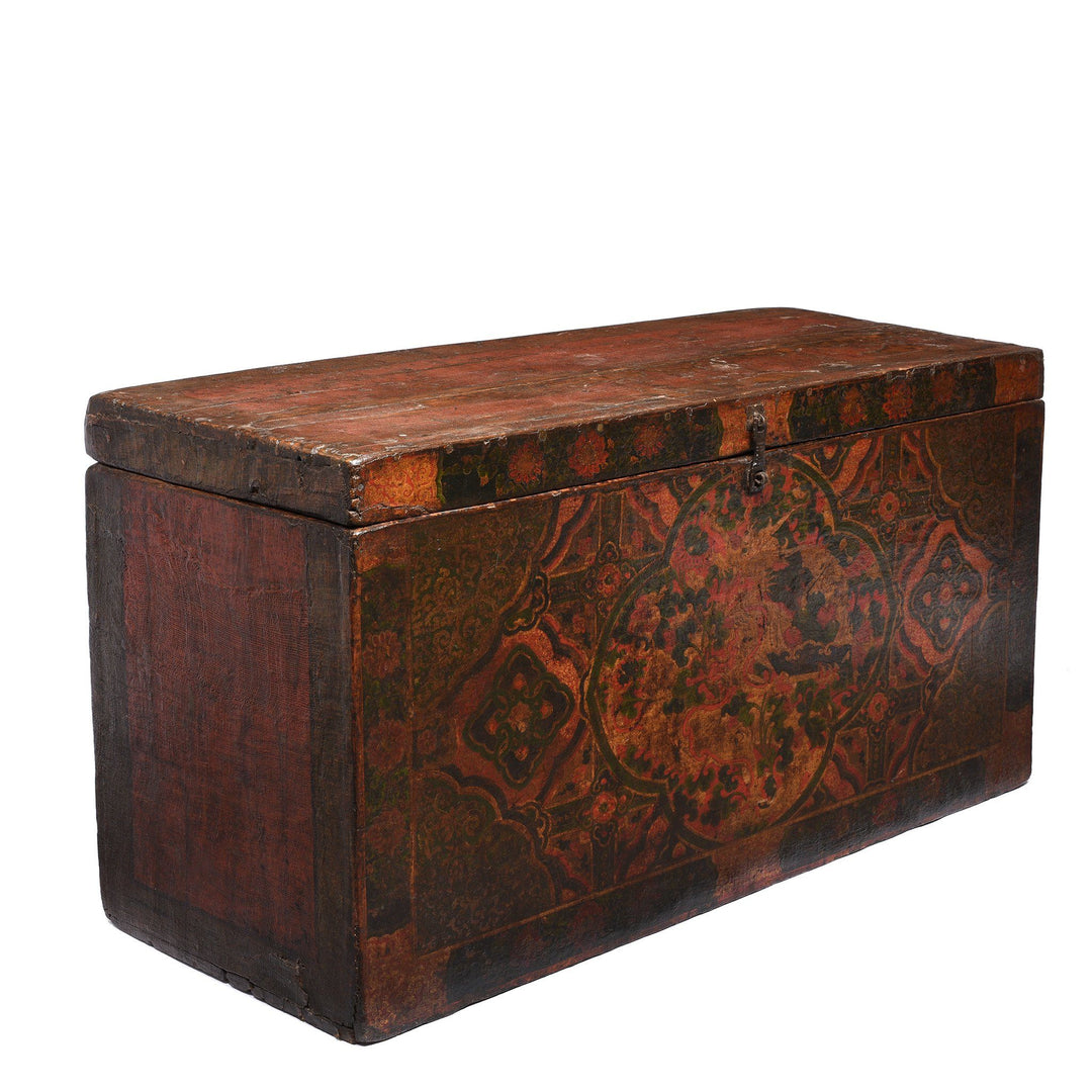 Side Detail Of Tibetan Trunk with Original Painting - 18thC | Indigo Antiques