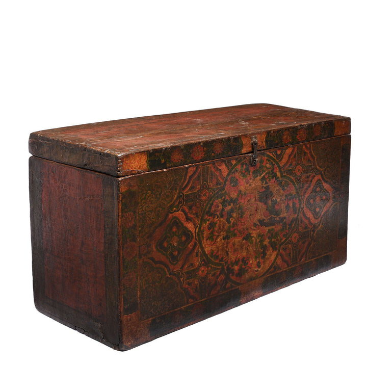 Side Detail Of Tibetan Trunk with Original Painting - 18thC | Indigo Antiques