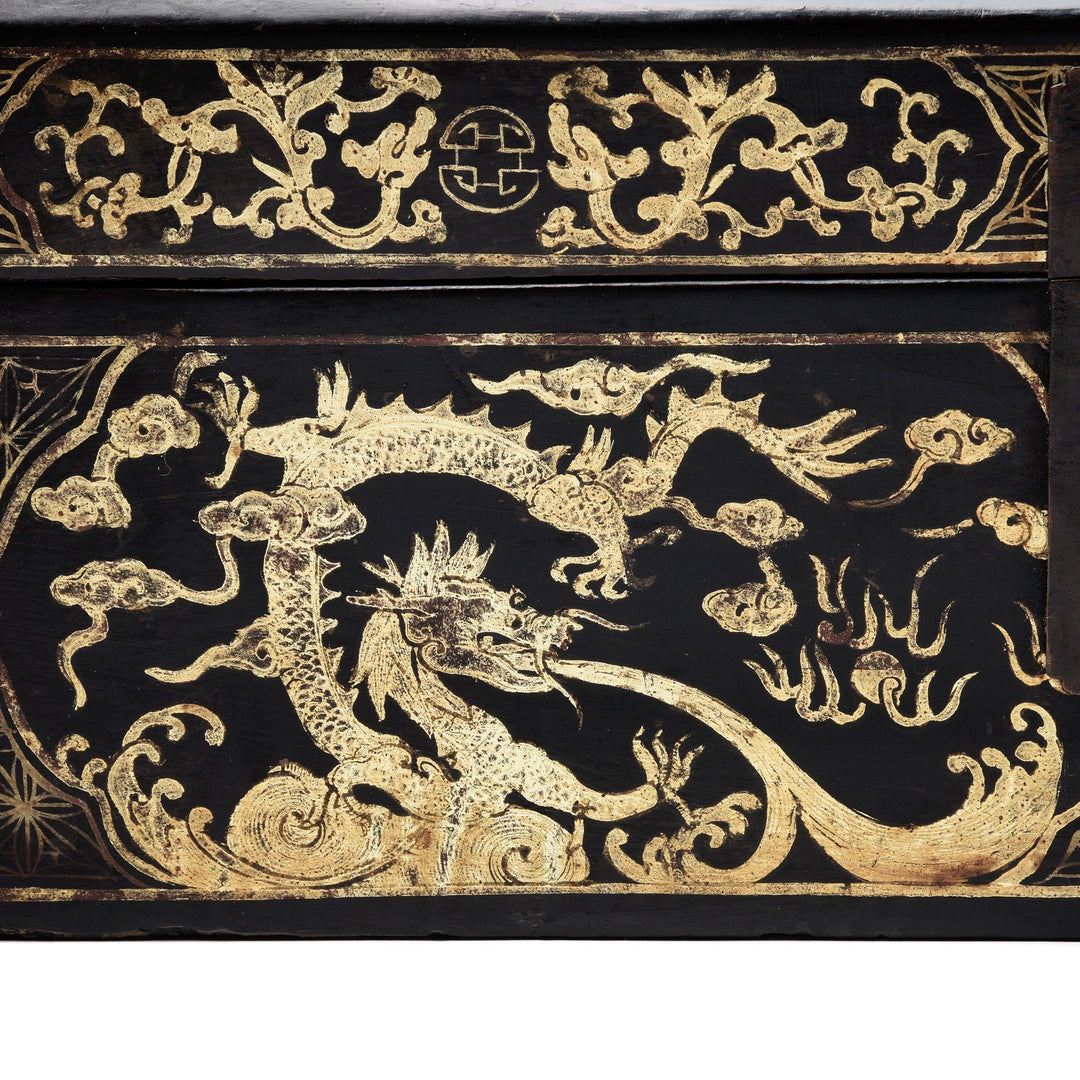 Black Lacquer Chinese Export Pillow Box - Ca 1920
