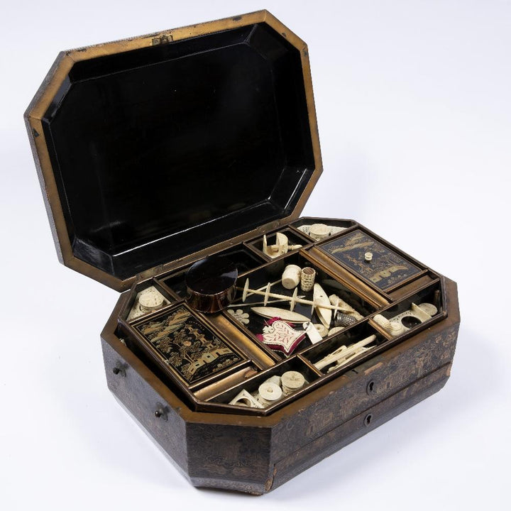 Black Lacquer Sewing Box - Qing Dynasty, Early 19thC | Indigo Oriental Antiques