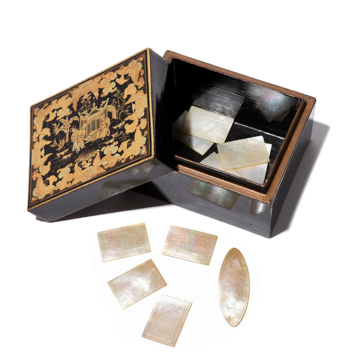 Export Lacquer Games Box - Qing Dynasty Early 19thC - 38 x 31 x 12 cm - M232