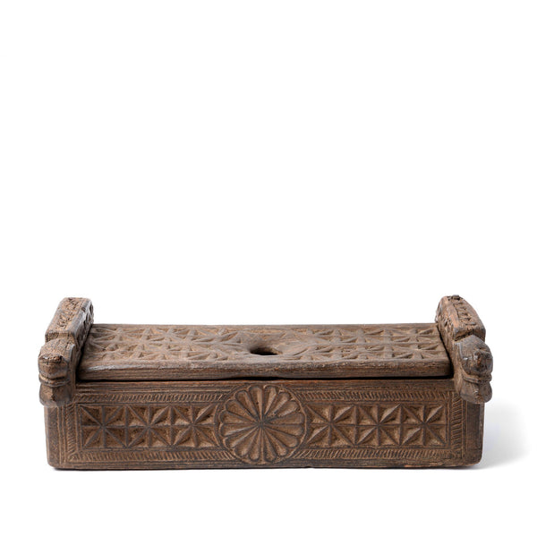 Carved Teak Harpa Box From Banswara - 19thC Carved Teak Harpa Box From Banswara - 19thC