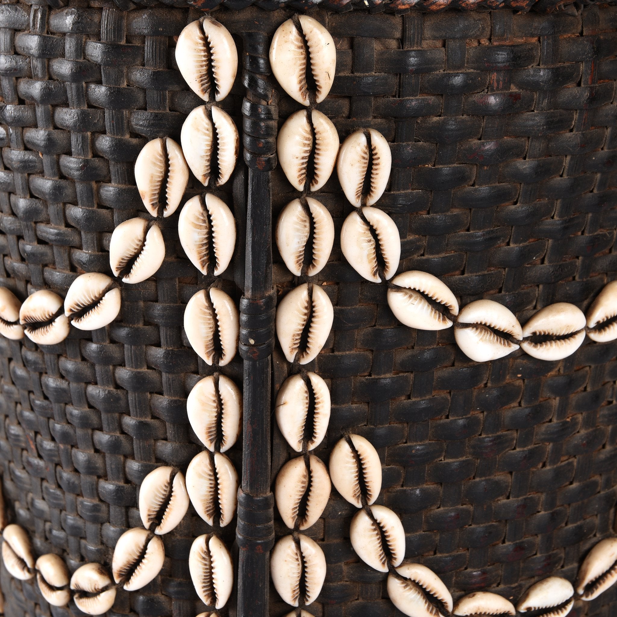 Cowrie Decorated Tribal Basket From Nagaland - Ca 1930
