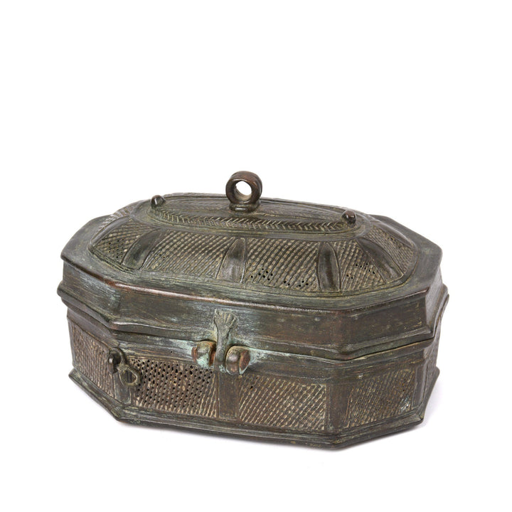 Old Indian Brass Dhokra Pandan Box - 19thC | Indigo Oriental Antiques