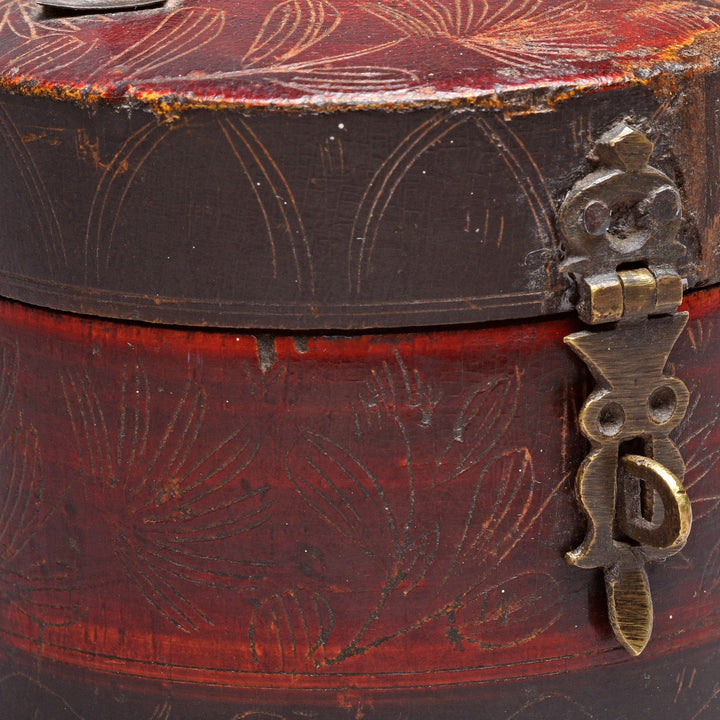 Old Indian Lacquer Pot From Kutch - 19thC | Indigo Antiques