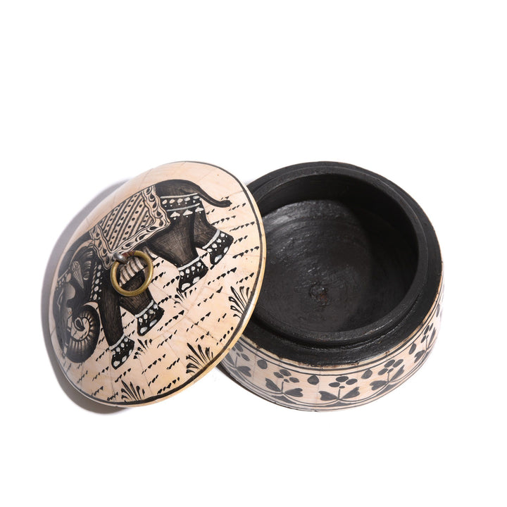Open detail of an Indian Round Bone Inlay Indian Elephant Trinket Box | Indigo Antiques