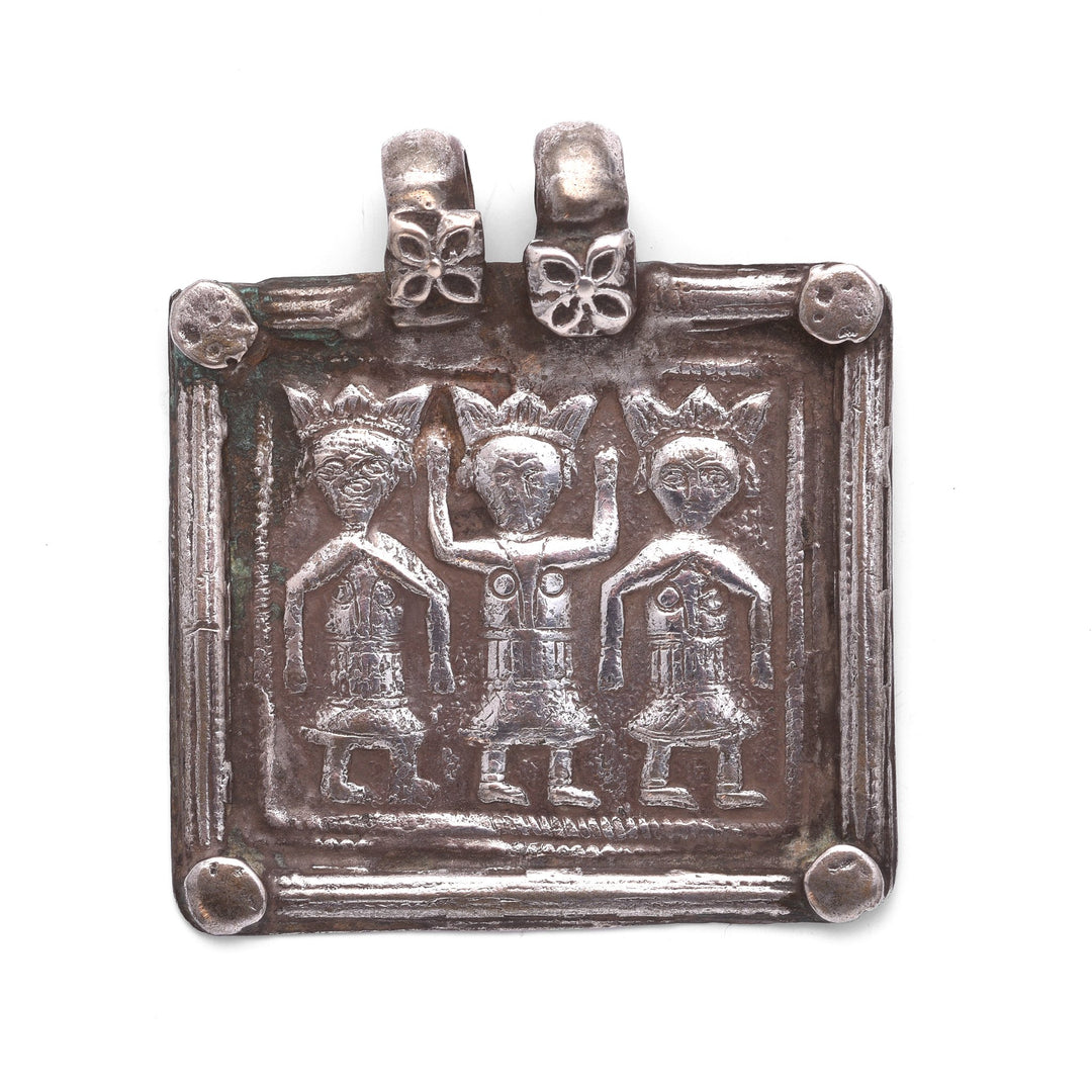 Tribal Silver Amulet Hoi Mata - Ca 85 yrs old | Indigo Oriental Antiques
