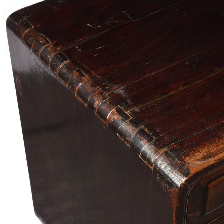 Butterfly joint detail from a Chinese Catalpa Kang Table From Tianjin - 19thC | Indigo Antiques