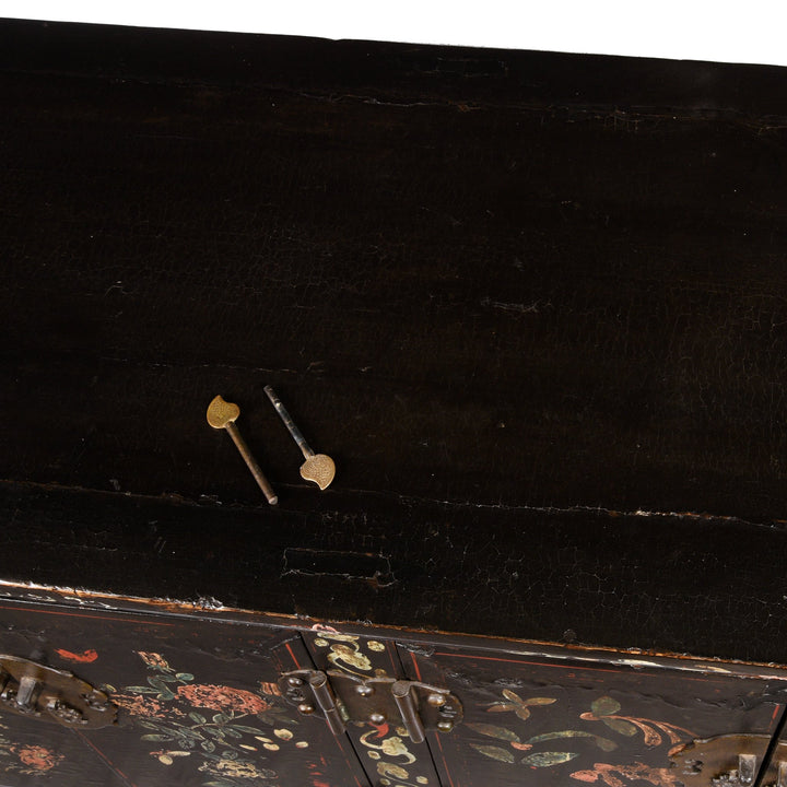 Chinese Black Lacquer Sideboard - 18th Century