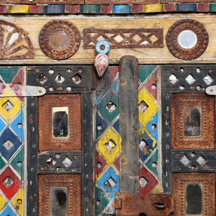 Detail Of Painted Teak Damchiya Dowry Chest With Mirrors From Kutch - Ca 1920 | Indigo Antiques