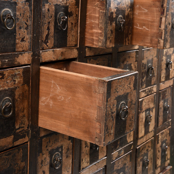 Drawer Brass detail of a Antique Chinese Black & Red Lacquer Apothecary Chest From Shanxi - 19thC | Indigo Antiques