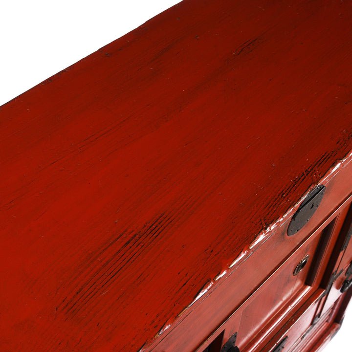 Top detail of a Red Painted Japanese Choba Dansu Tansu Chest - Taishō Period | Indigo Antiques